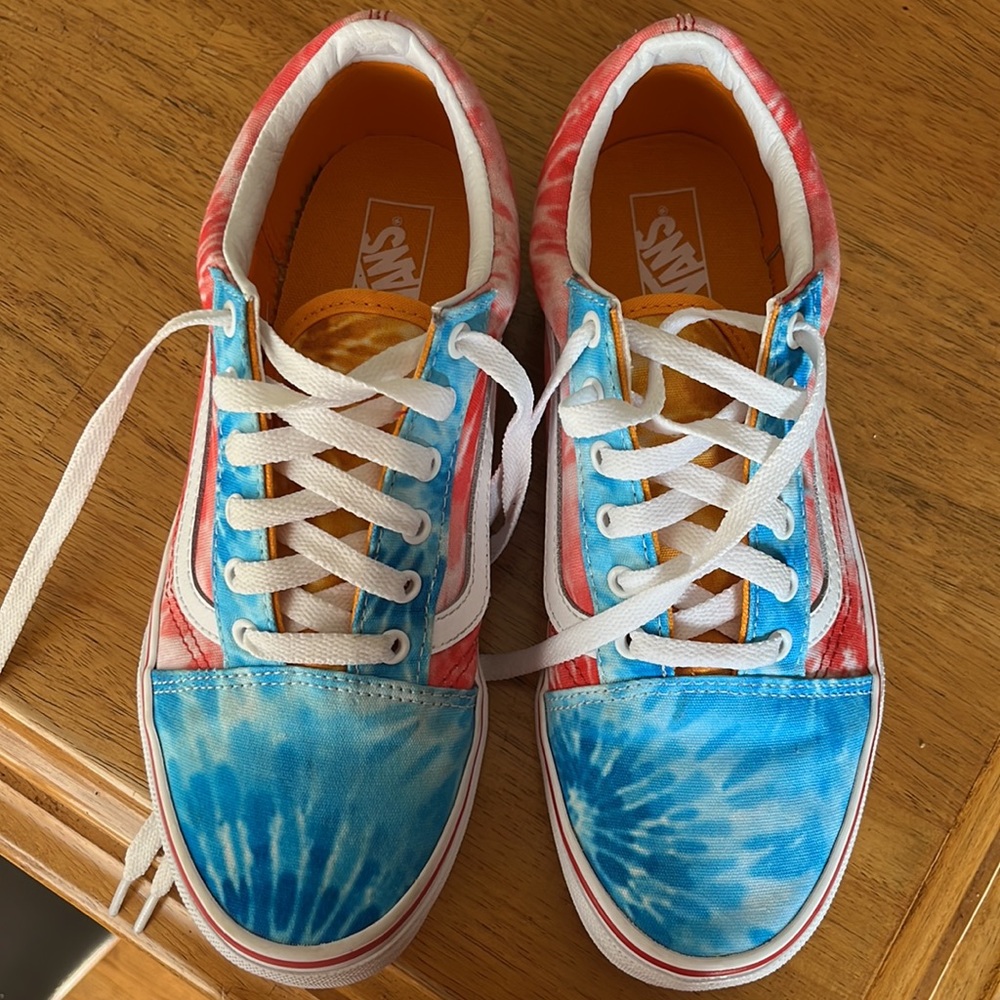 Kids Vans Tye Dye lace ups-Boy or Girl-Like new-Worn in the house comes with box